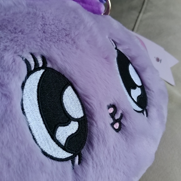 Esther Bunny x Daylife purple plush shoulder bag - Picture 12 of 16